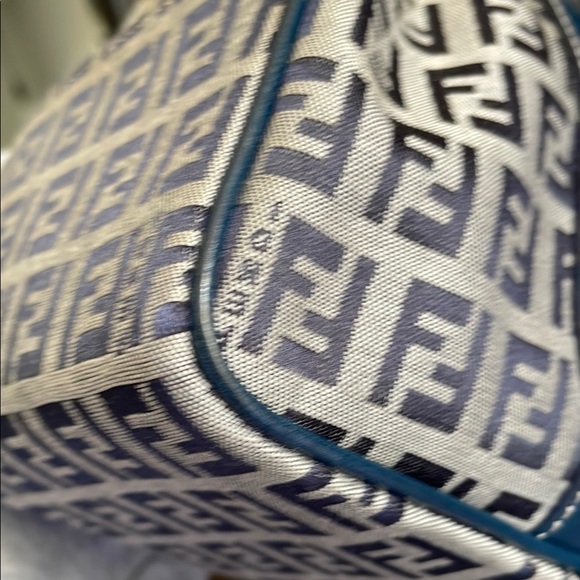 Fendi Zucchino Vintage Kiss Lock Closure Shoulder Bag EUC - Picture 15 of 16